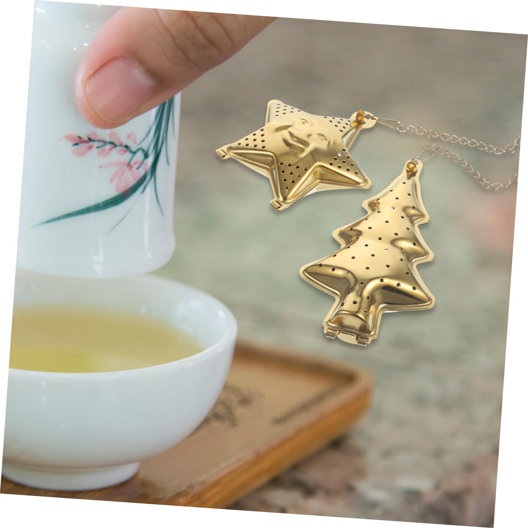 2 Infusores de Té de Acero Inoxidable con Diseño Innovador y Cadena, Fáciles de Limpiar, para Hierbas y Especias, Paquete de 2 Piezas Ideales para Preparar Té Estilo Aleatorio