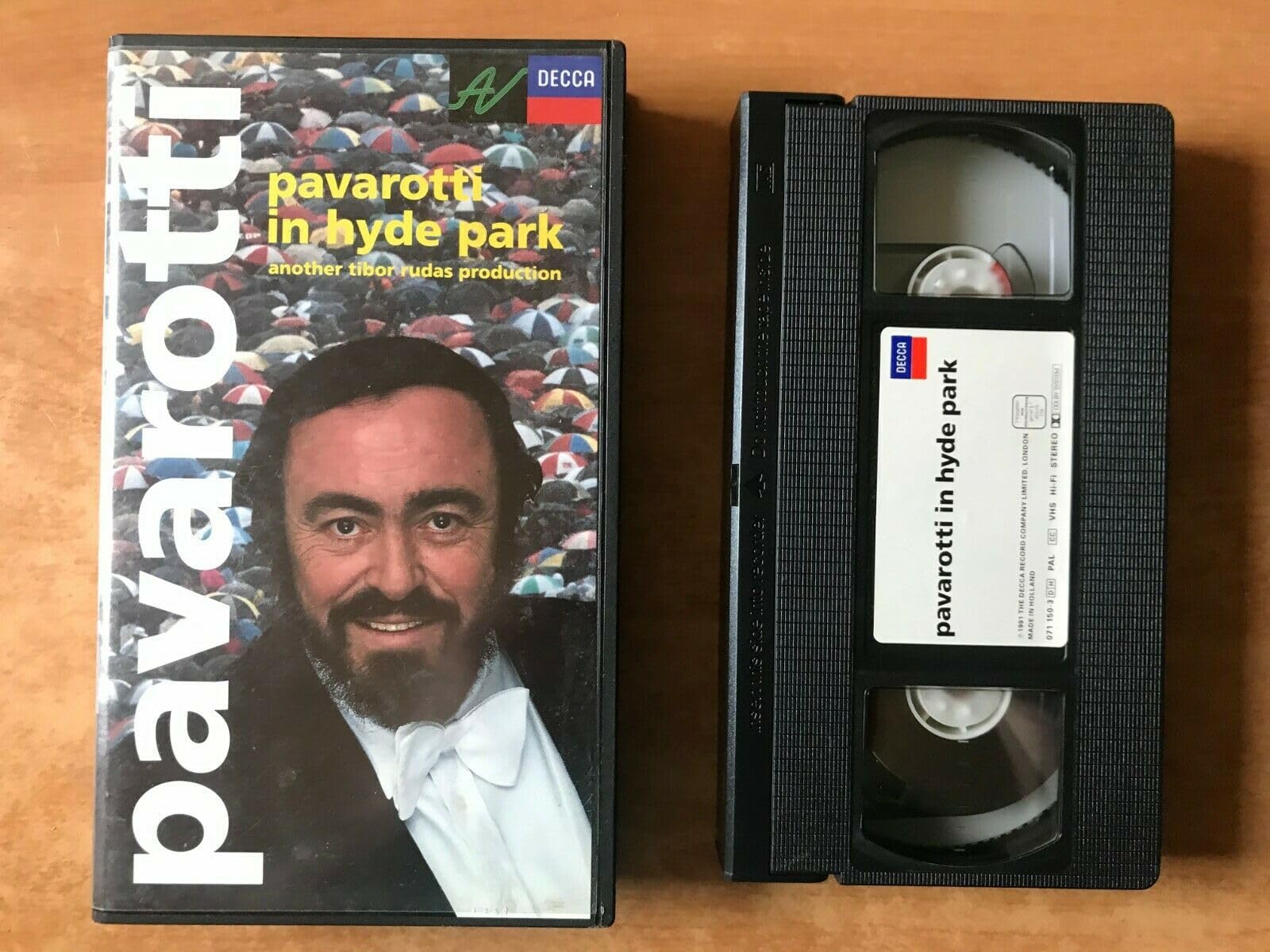Pavarotti in Hyde Park 1991 VHS Alemania la emocion de la opera analogica