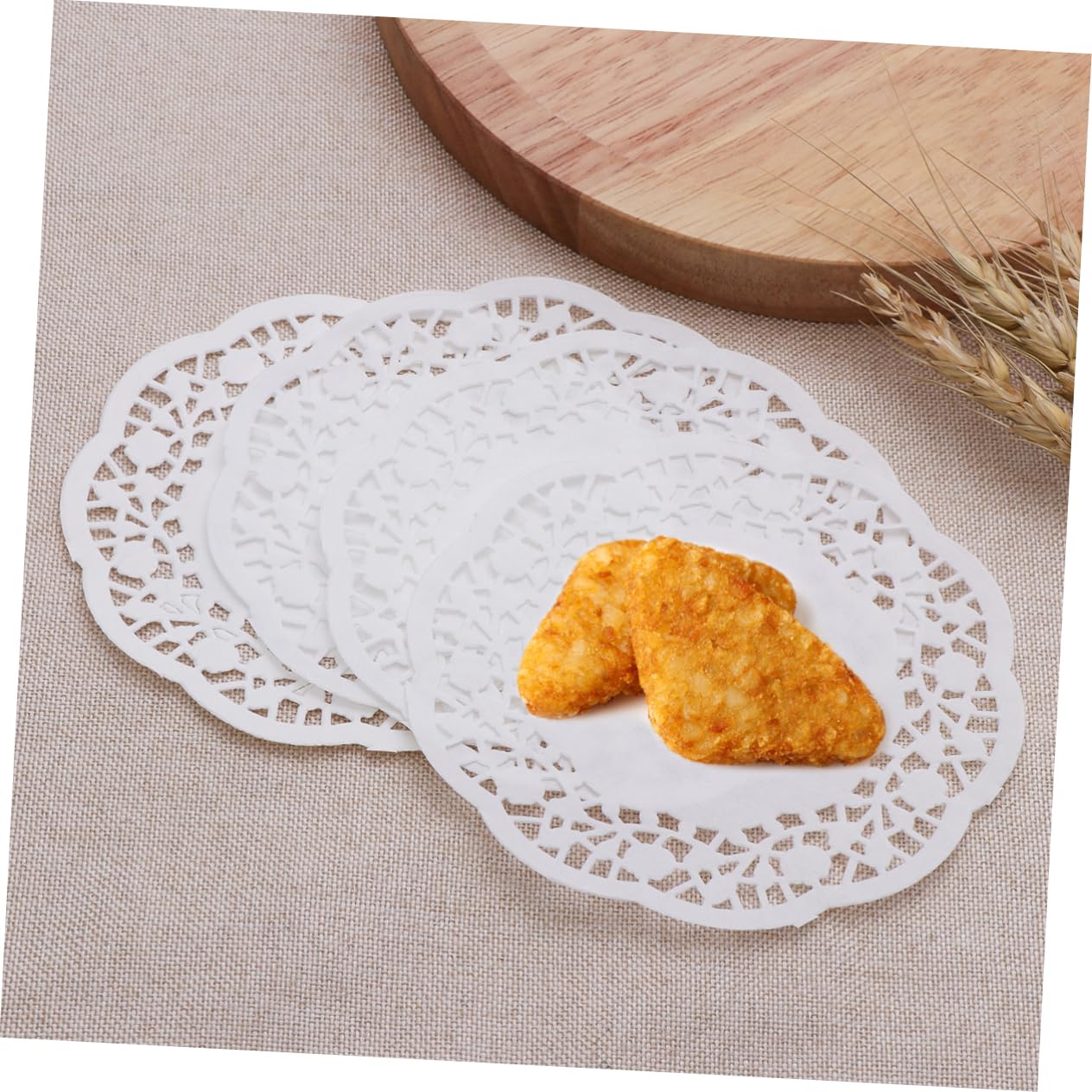 KICHOUSE 100pcs Cake Paper Pad Oil-absorbing Lace Paper Doilies White Dolly Round Cake Liner for Decor
