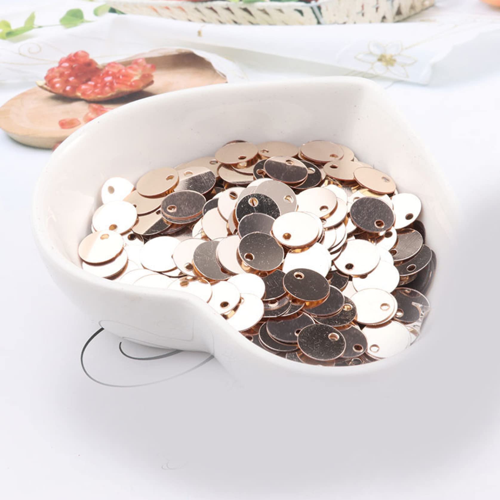 Luźne cekiny, Paillettes500g Cekiny DIY Materiał do szycia Kolorowe okrągłe Paillettes Dekoracja paznokci Odzież Szycie Akcesoria do sukni ślubnej (kolor: szampański, rozmiar: 0,81 cm 500 g