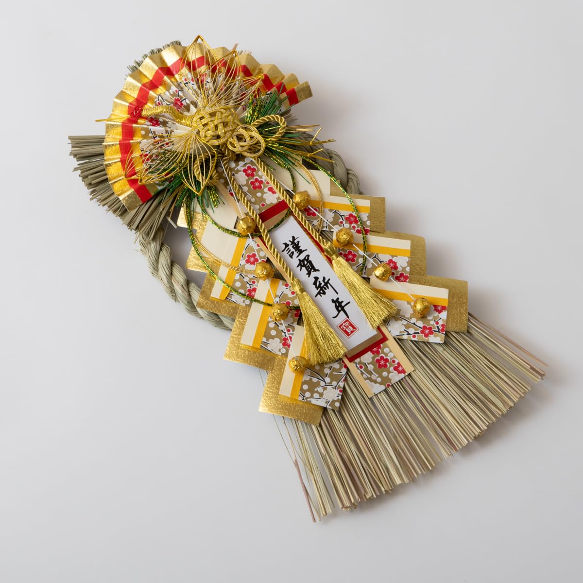 えりきち様❁︎オーダー　エンジェルフレーム　しめ縄　11月末。:°ஐ*。: Amazon | 秀〆(Hideshime) 正月飾り しめ縄 玄関 リース 金寿 天 KJ-01