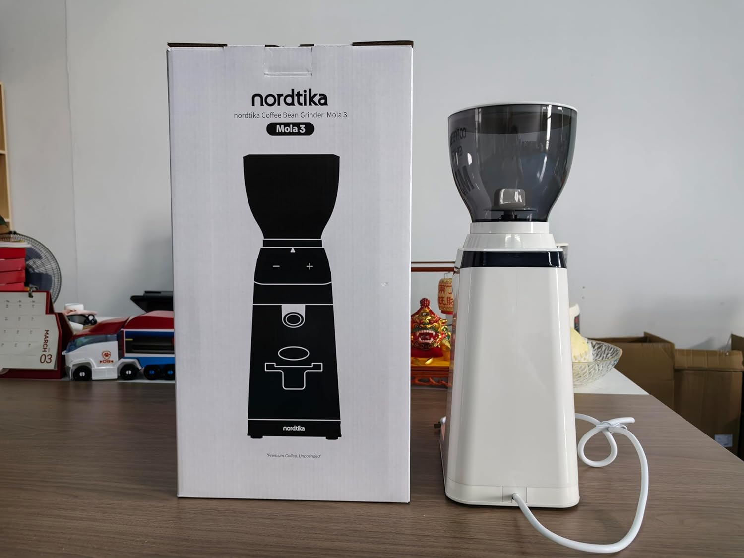 Electric Burr Coffee Grinder with 30 Gind Settings, Conical Coffee Bean Grinder for Home Use