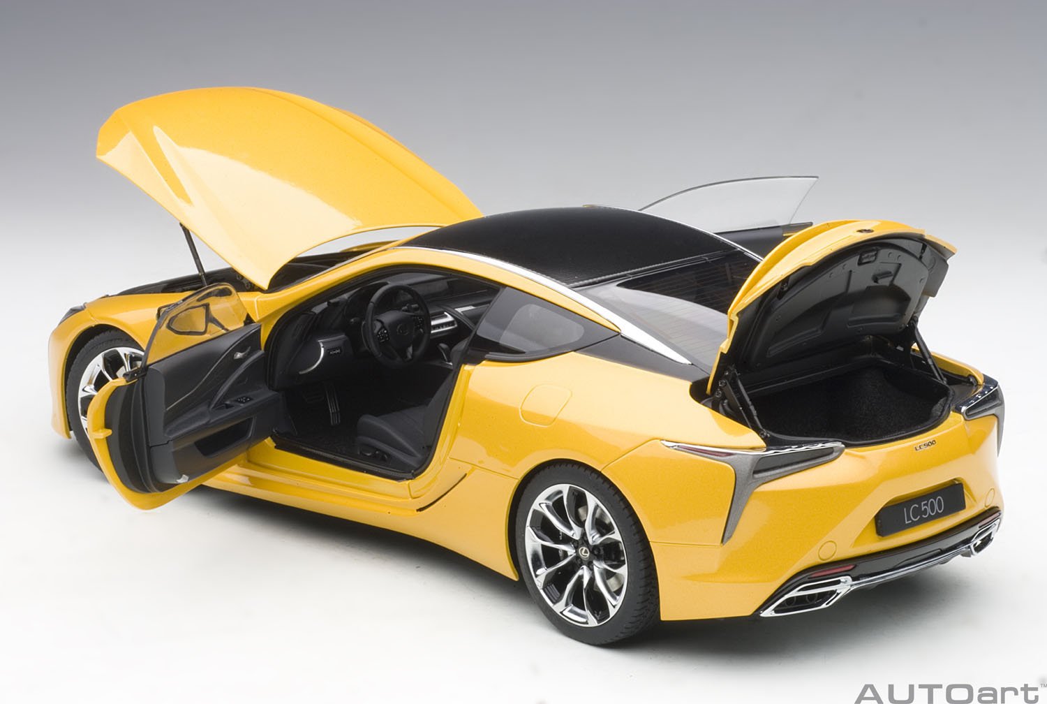 Amazon | AUTOart 1/18 レクサス LC500 メタリック・イエロー  