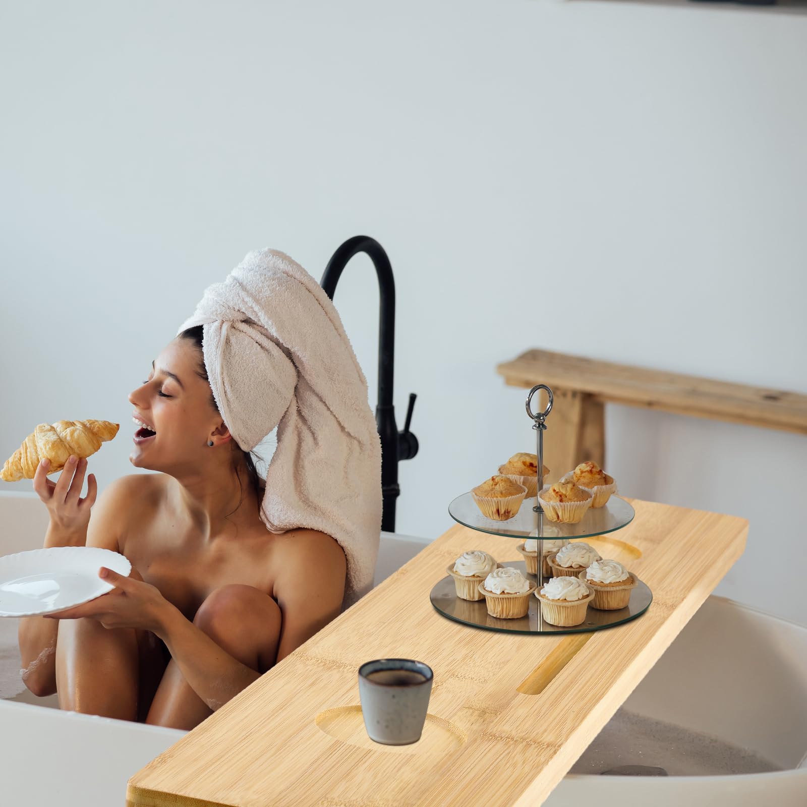 Wenqik Bandeja de bañera de madera de bambú para mesa grande, accesorios antivuelco para bañera, baño, spa