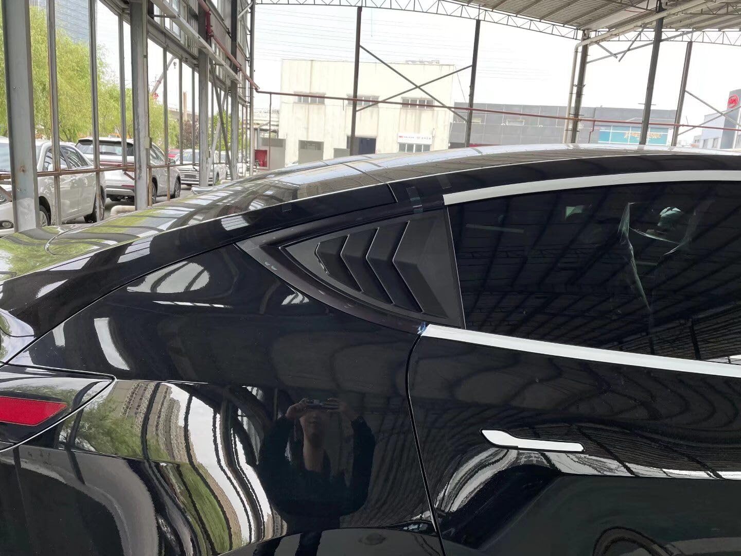 Car Rear Side Window Shutters, for Tesla Model Y 2021 2022 2023 Accessories, Ventilation Shutter Cover for Automatic Outdoor