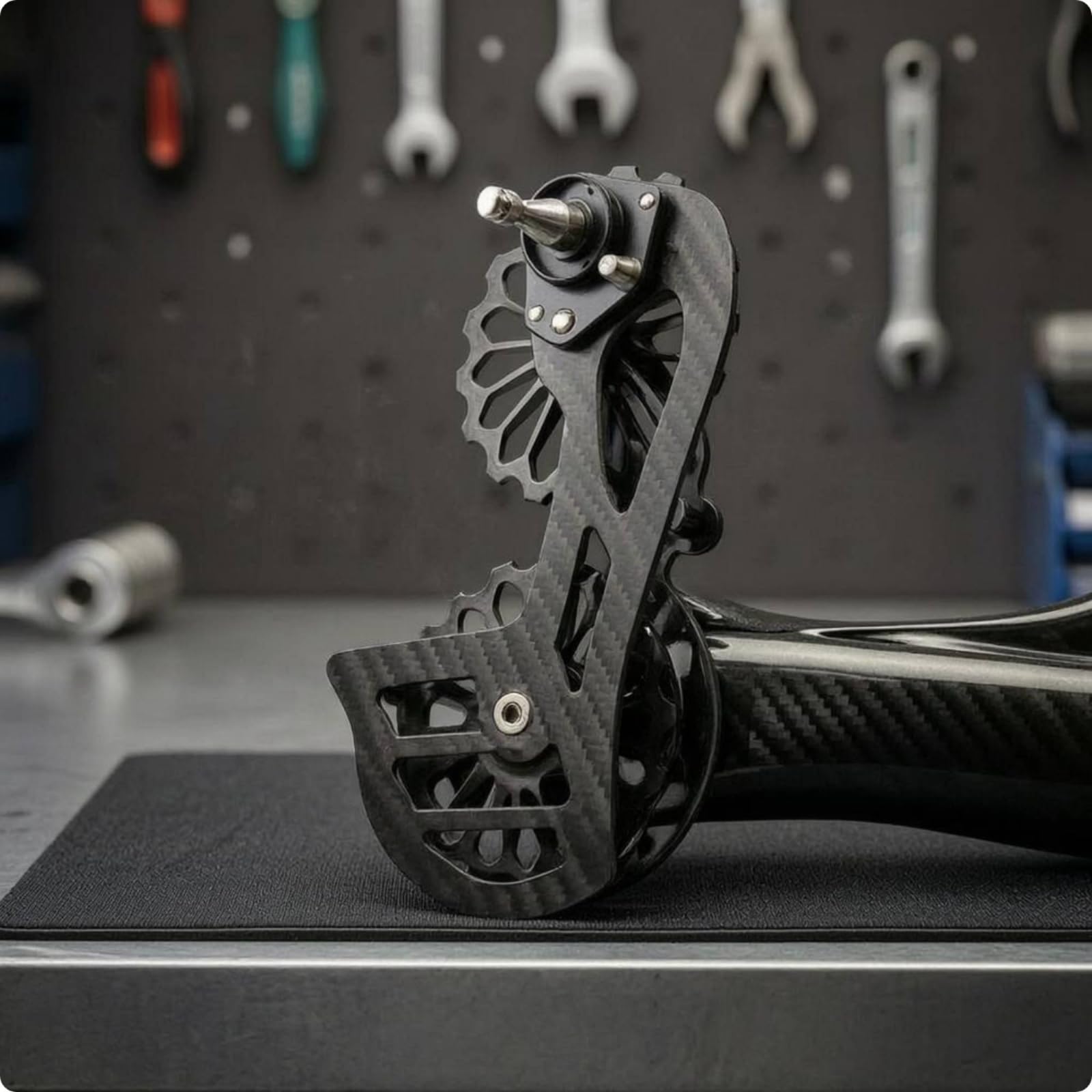 MERIGLARE Desviador Trasero para Bicicleta Conjunto de Polea Guía Ruedas Dentadas Jaula Skeleton Diseño Recortado Que Aligera y Centra Fibra de Carbono con Eje , Style to 2