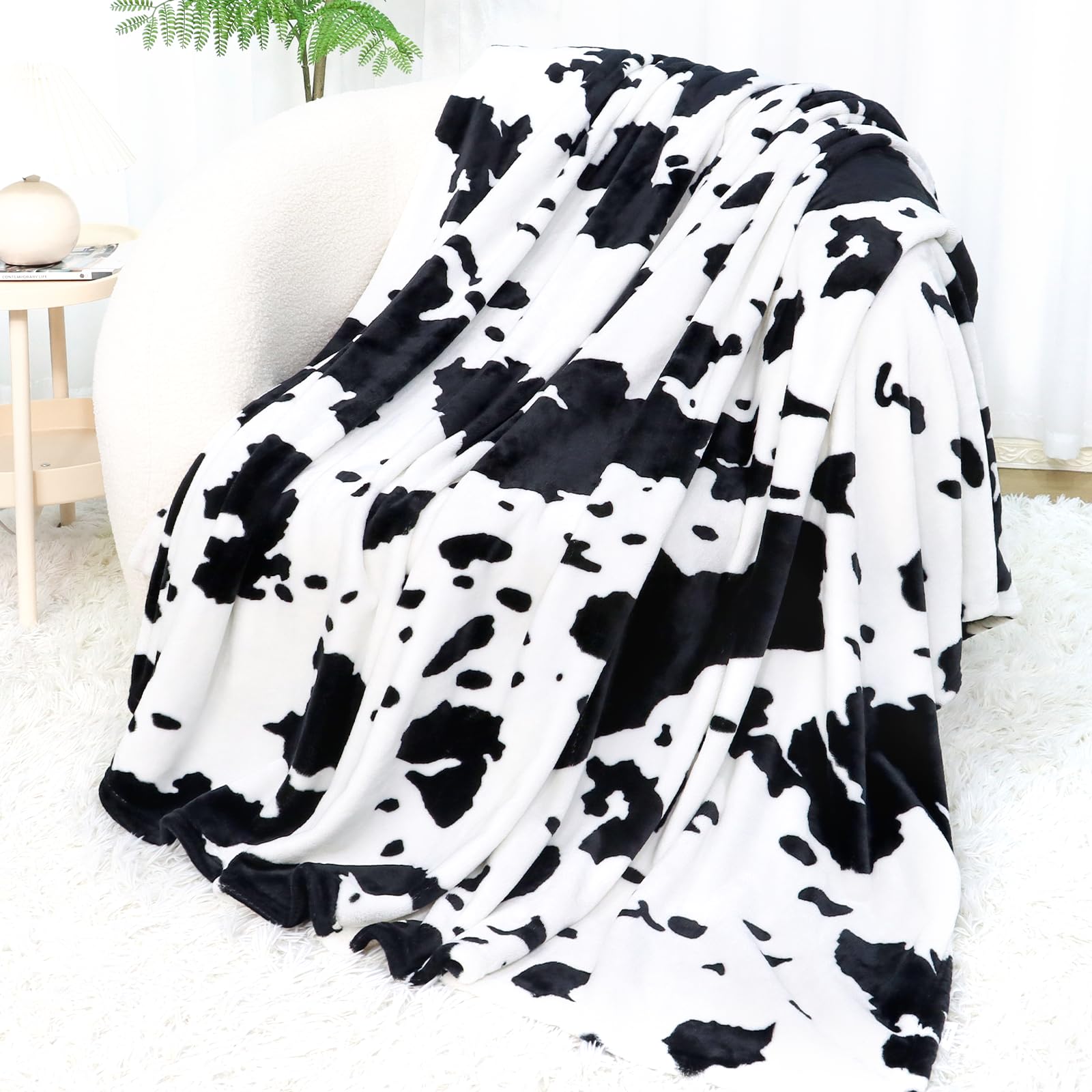 SEEGU Fleece Cow Print Throw Blankets Soft Flannel Cozy Cow Blankets for Adults, Washable Lightweight Fuzzy Cow Print Blanket for Couch Sofa Bed Office Warm Plush Cow Blankets for All Season (50×60in)