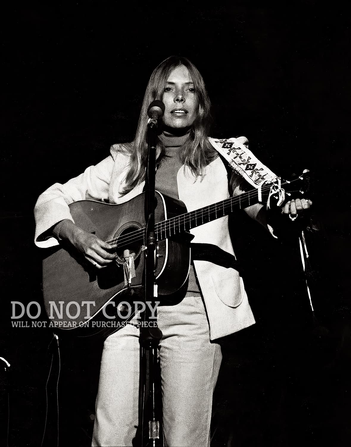 Amazon.com: Joni Mitchell Photograph 8 X 10 - Stunning 1974 Live