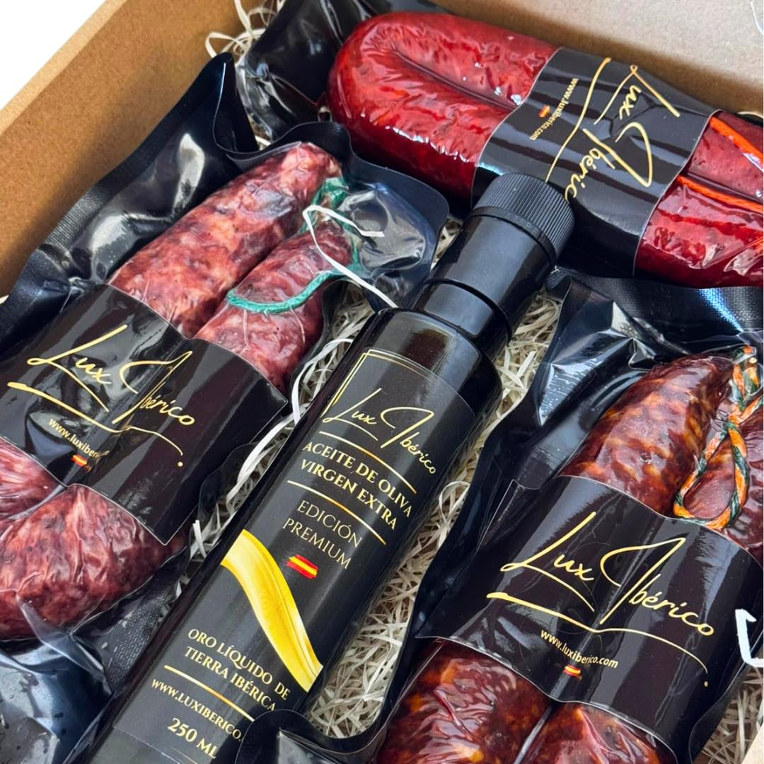 Cesta de Embutidos "Guadiana" - Chorizo, Salchichón y Aceite de Oliva | Chorizo y salchichón extremeño, chorizo patatero y aceite de oliva virgen extra. Lote extremeño listo para regalar.