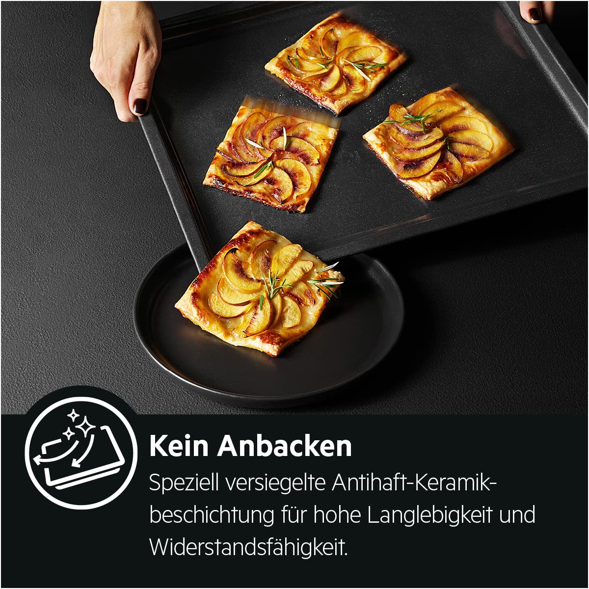 AEG Easy2Clean Backblech mit Antihaftbeschichtung, ohne Backpapier direkt auf dem Backofenblech backen, Keramikbeschichtung erleichtert Reinigung, PT/PF frei, COTE2CTRAY, BxTxH: 46,6 x 38,5 x 2,2 cm
