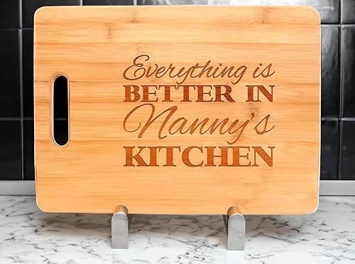 Vista 19 de Everything Is Better in Mom's Kitchen Decor Gift - Tabla de cortar de madera con forma de rectángulo decorativo