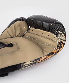 ボクシング、キックボクシング　グローブ　ヴェヌム VENUM ヴェヌム IMPACT インパクト キックボクシンググローブ