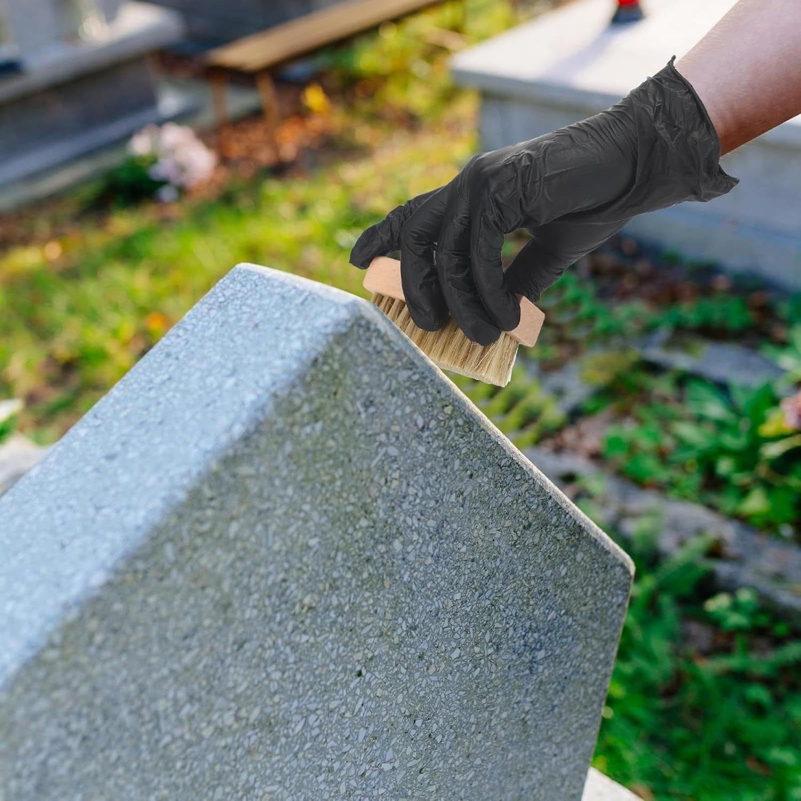 Zestaw do czyszczenia grobów, narzędzia do pielęgnacji pamiątkowej, zawiera rękawice materiałowe, szczotkę, butelkę z rozpylaczem, skrobak, gąbki do konserwacji kamienia, zestaw do konserwacji