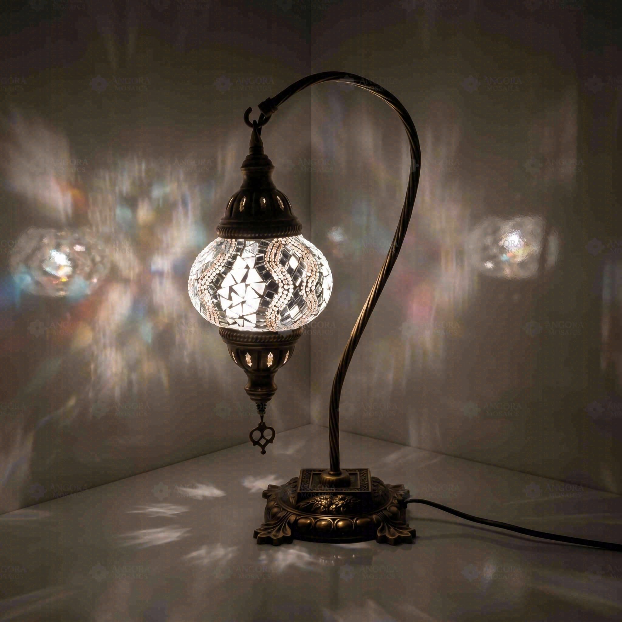 ENVA Biała lampa stołowa z mozaiką - turecka lampa mozaikowa - ręcznie wykonana lampa z przezroczystego szkła łabędzia szyja - marokańska lampka nocna na biurko