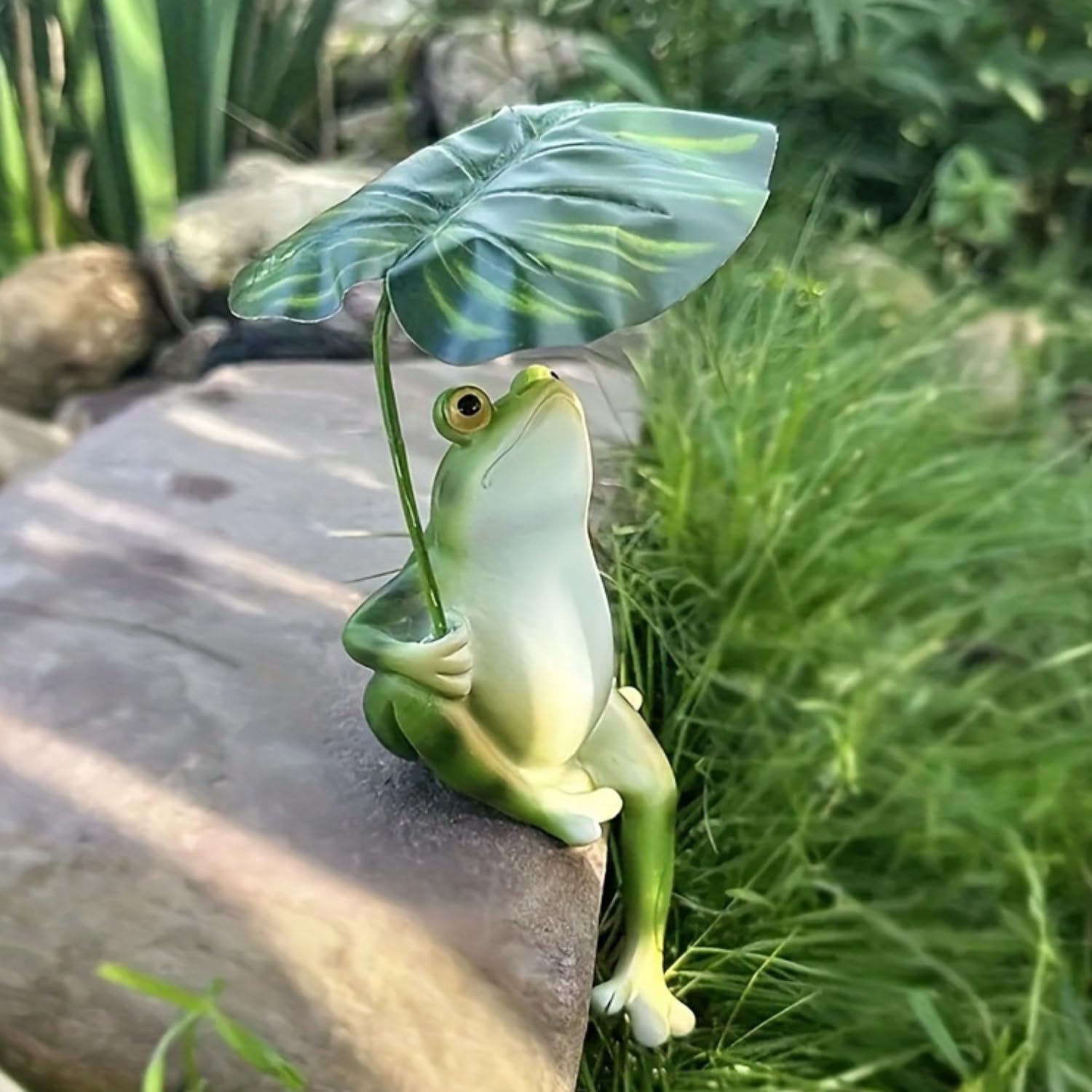 KARLOR Frog Figure with Monstera Leaf Decorative Aquarium Fish Tank Garden Desk Car Office Decoration, 8x8x14cm - Image 3