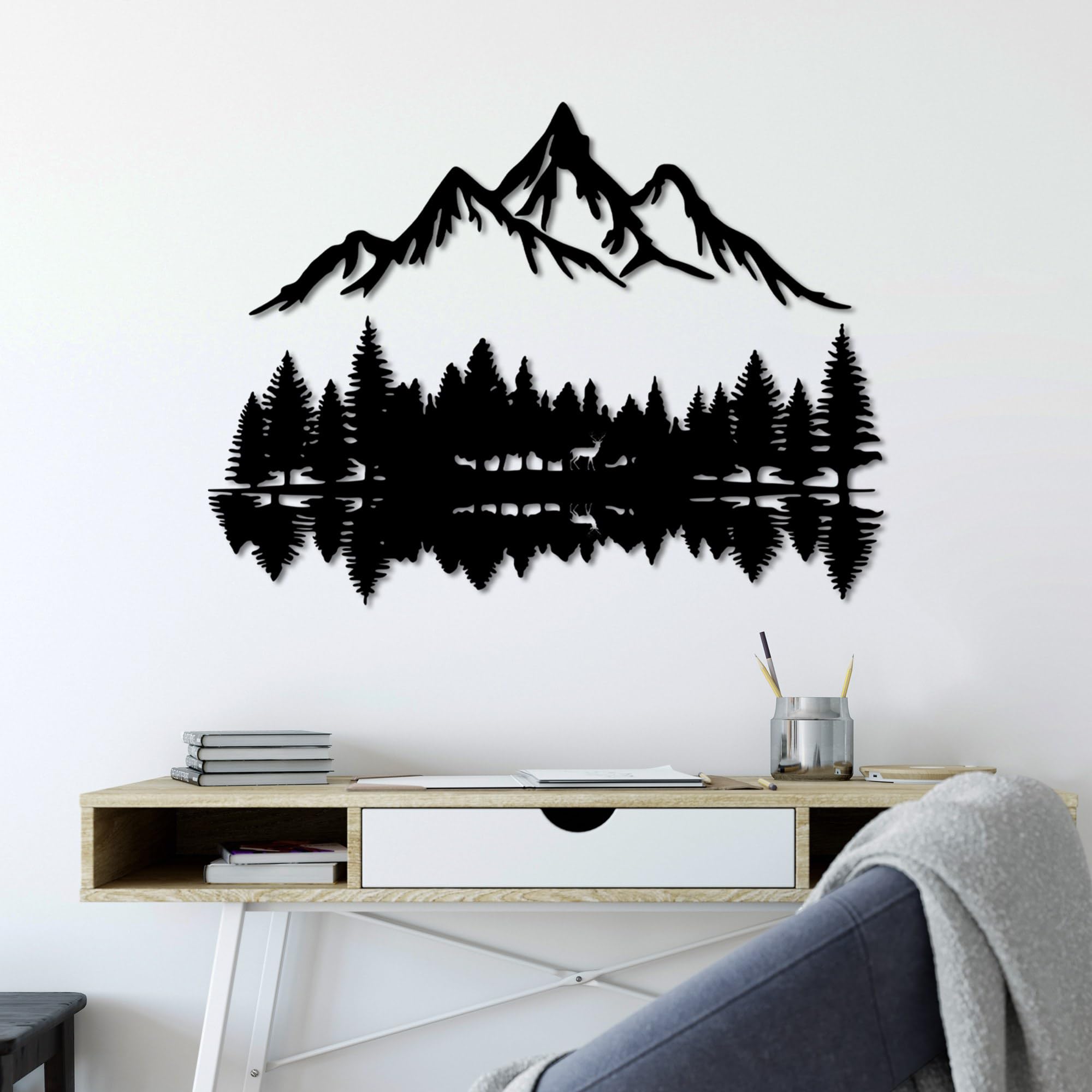 Stylish Black Decorative Metal Wall Accessory, 62 x 22 cm & 70 x 51 cm, 100% Metal, 1.5 mm Thick, Easy Wall Mounting, Perfect for Home Decor