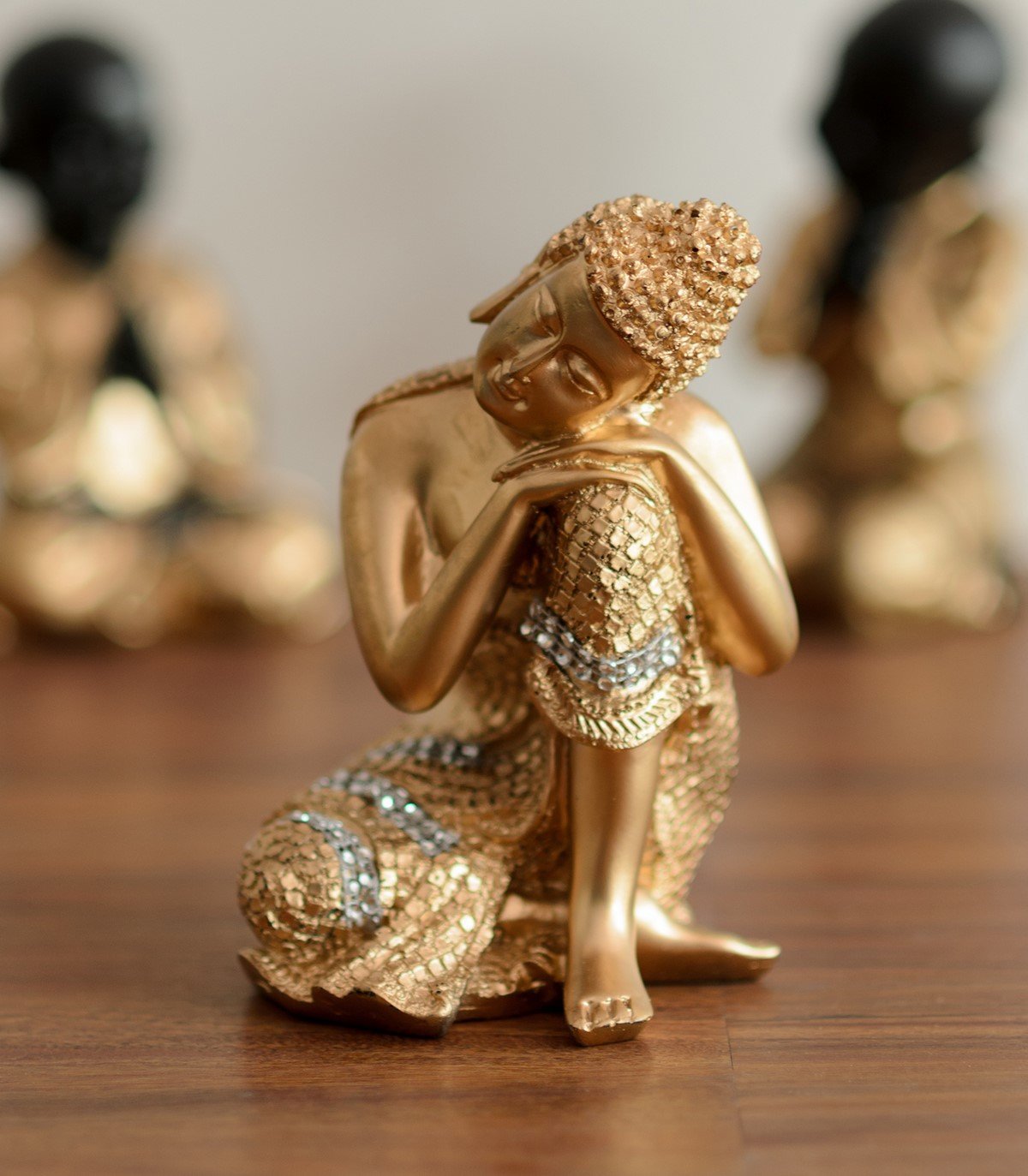 eCraftIndia Golden Buddha on Knee Showpiece Polyresin Statue (10 cm x 11.25 cm x 20 cm, Red and Brown)