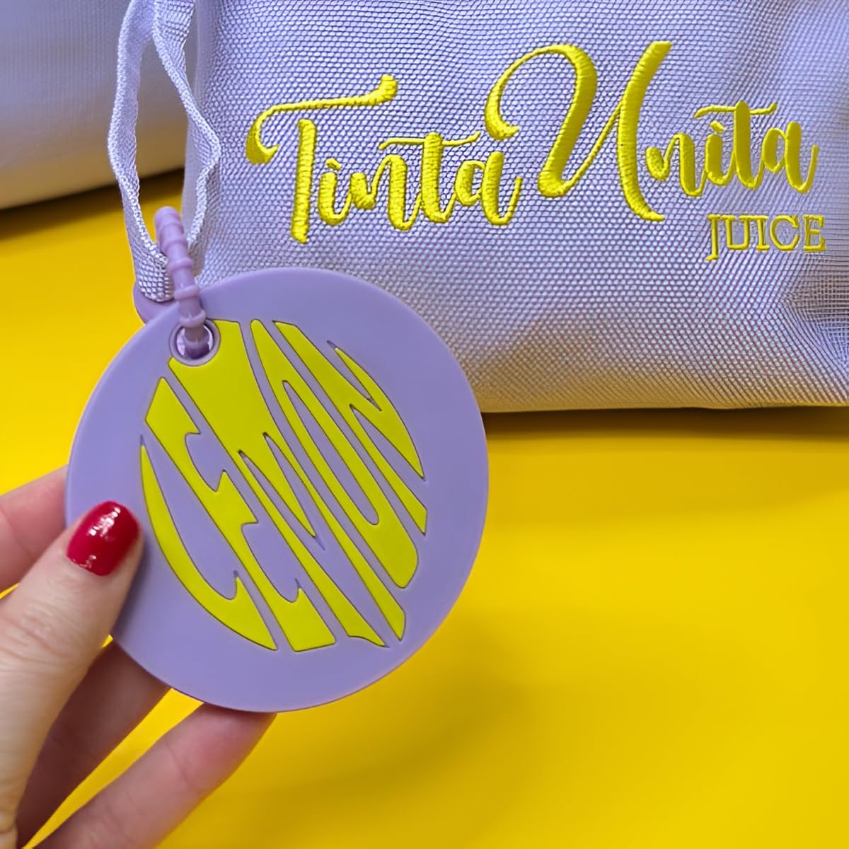 Borsa a Tracolla Media con Profumatore - Tinta Unita Juice (1 Pezzo Random)
