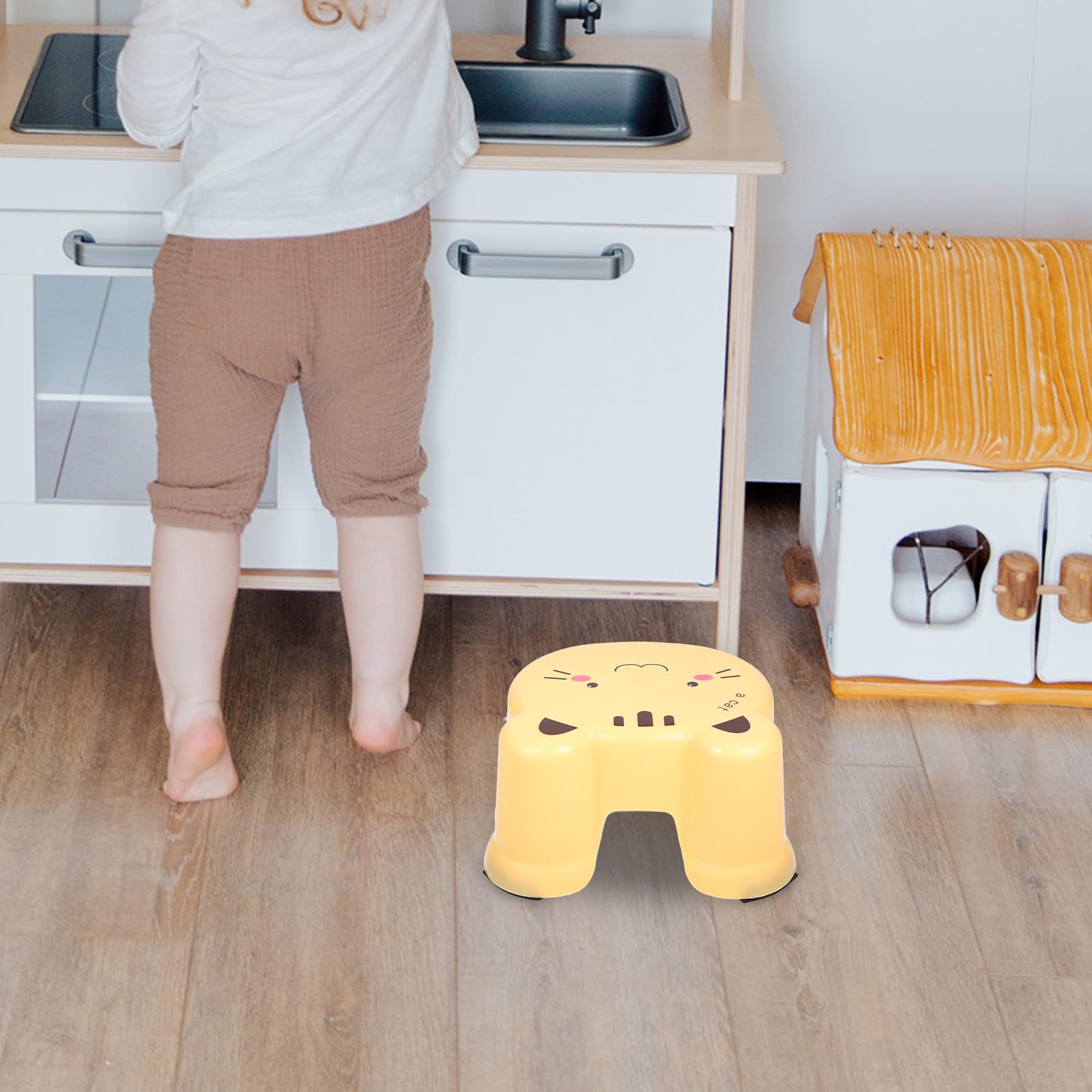 Abaodam Taburete Infantil para Baño de Plástico Amarillo Antideslizante, Taburete Pequeño de Dibujos Animados, Banqueta Multiusos Segura y Resistente para Baño y Hogar