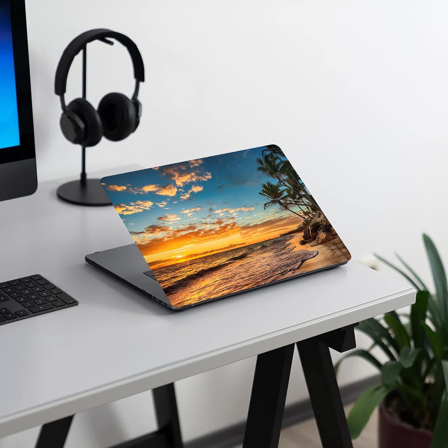 KEROM Compatible with MacBook Air 13 inch Case 2022 2021 2020 2019 2018 Release M1 A2337 A2179 A1932, Protective Plastic Hard Shell Case & Keyboard Cover, Has Logo Cutout, Beach Theme - Image 6