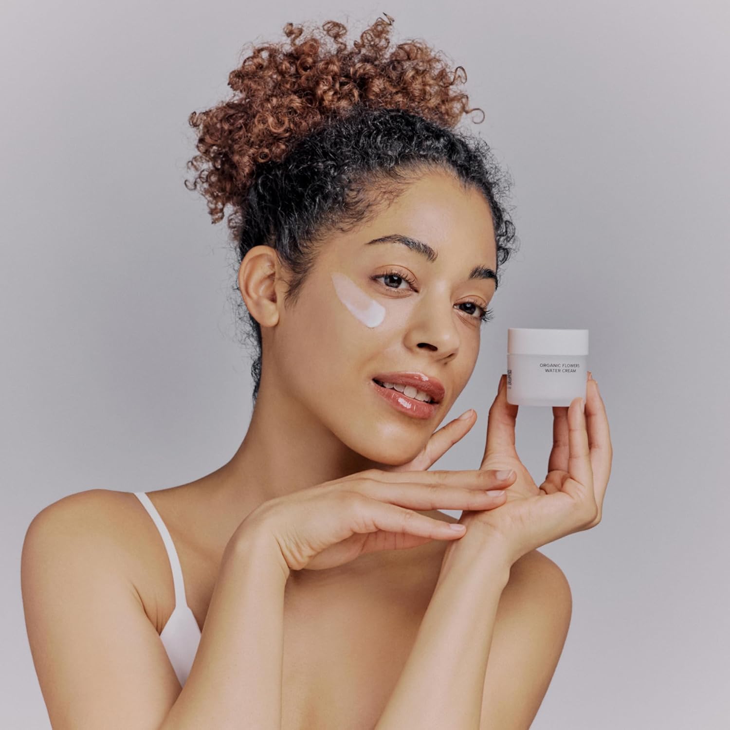 Whamisa Organic Flowers Water Cream, 95.2% Organic, Waterless Formula, Fermented Ingredient Formula for Deep Hydration & Calming Care, Moisturizing, Korean Skin Care (50ml) - Image 4