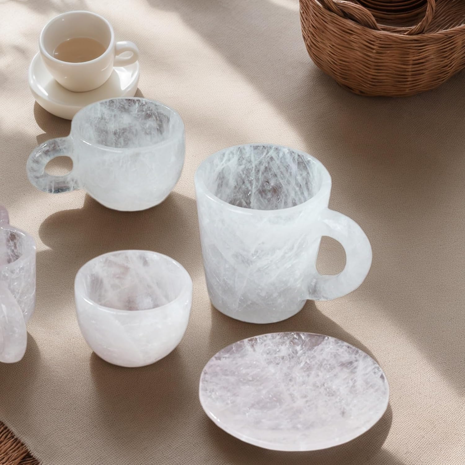 Nature Mineral Crystal Coffee Mugs, Elegant Real Crystal Mugs Mineral mugs Multi Colored Crystal Coffee Mug Elegant Crystal Gift for Home Office (White crystal tea cup, 6x4x9cm)