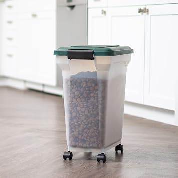 IRIS USA Airtight Pet Food Container, Up to 22 lbs, Green