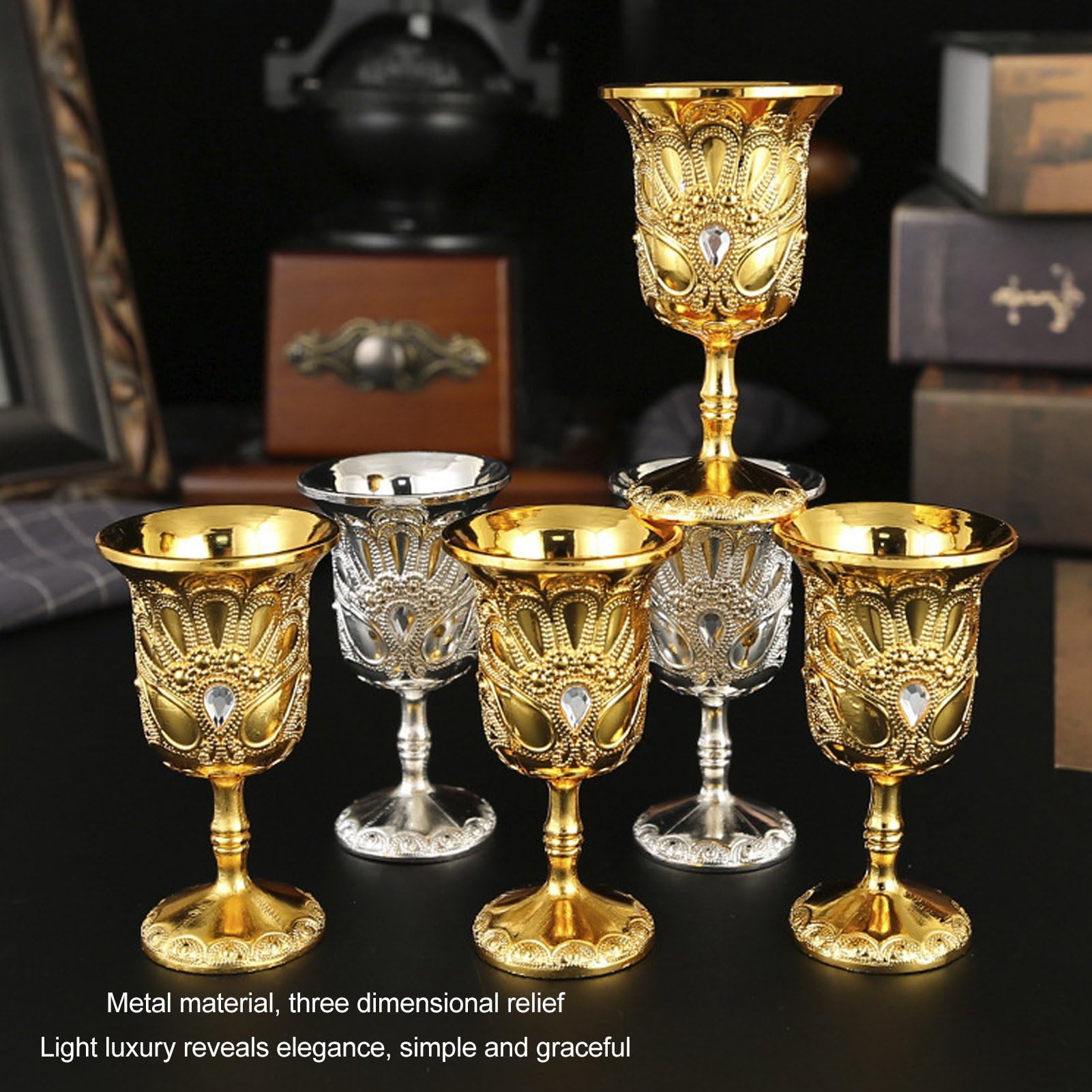 Cálice De Taça De Vinho De Bronze Vintage Em Relevo Europeu