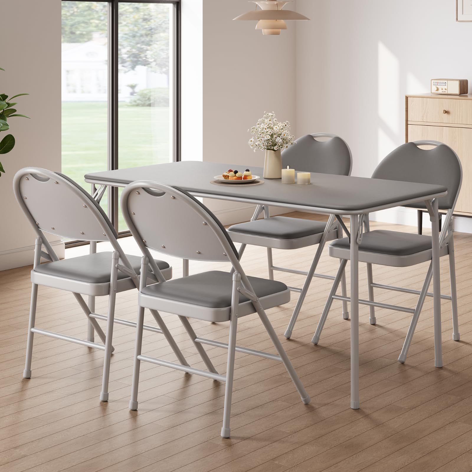 Juego de 2 sillas plegables con piel sintética acolchada para asiento y respaldo, silla plegable de metal apilable hasta 160 kg, silla de jardín y silla de invitados para eventos, salón