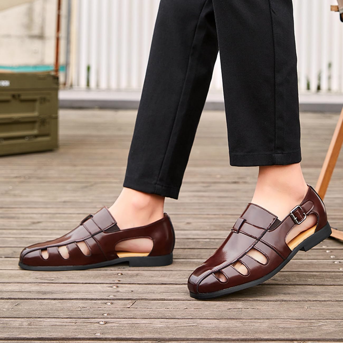 グラベラ glabella glabella グラベラ サンダル メンズ 靴 カメサンダル グルカサンダル 黒 ブラック （ブラック） - ファッション通販  MAGASEEK(マガシーク) [ONE MAX] グルカサンダル カメサンダル メンズ 穴あき 革バックバンド ファッション ビジネス ドライバーシューズ ルーム