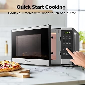 BLACK + DECKER Countertop Microwave Oven 0.9 Cu Ft، 6 Auto Menus، Child Lock، Memory Function، 10 Power Levels، Easy One-Touch Start، Digital Panel، 900W