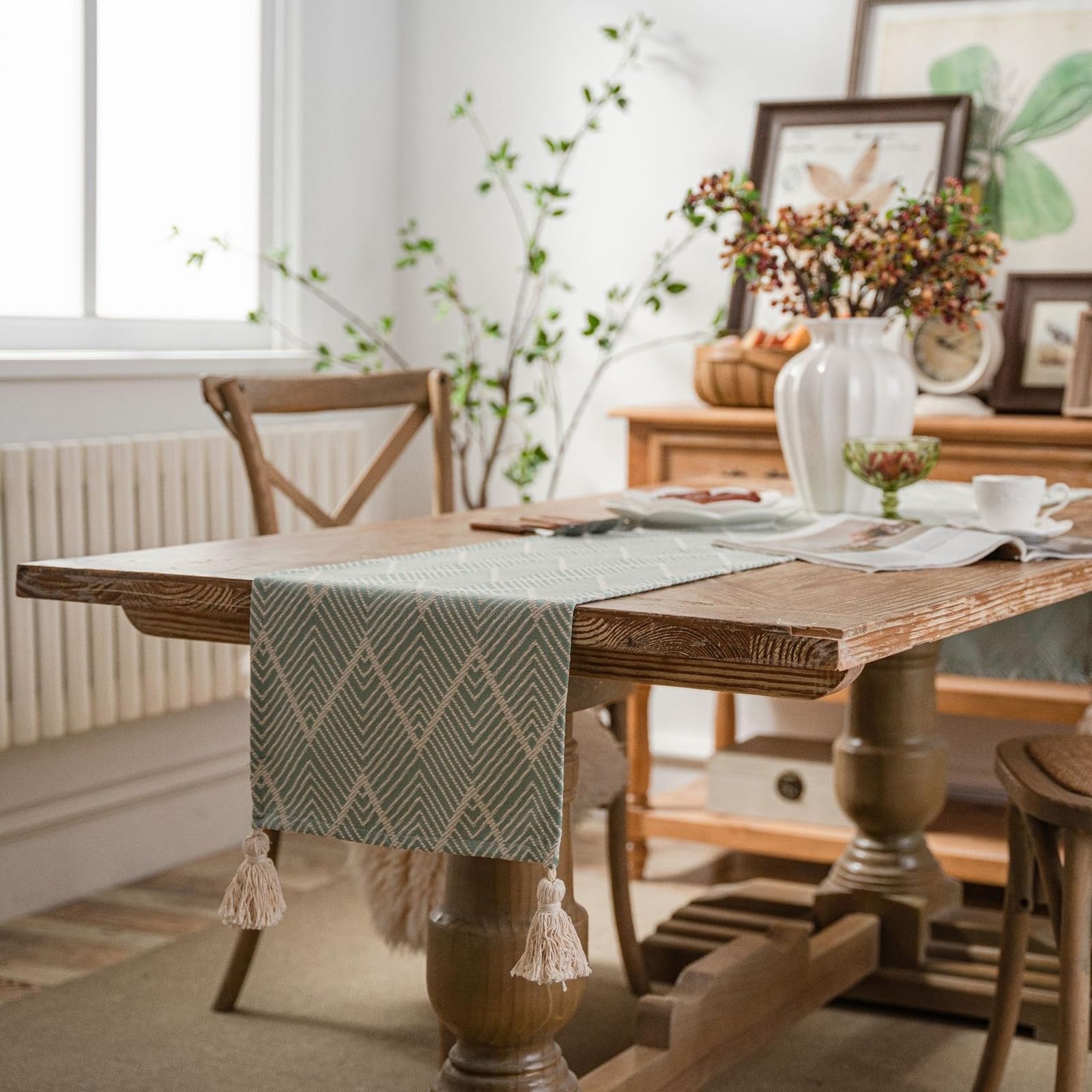 Tischläufer Polybaumwolle Landhausstil, Tischläufer Wohnzimmer Deko 33x275 cm, Wellenmuster mit Quasten