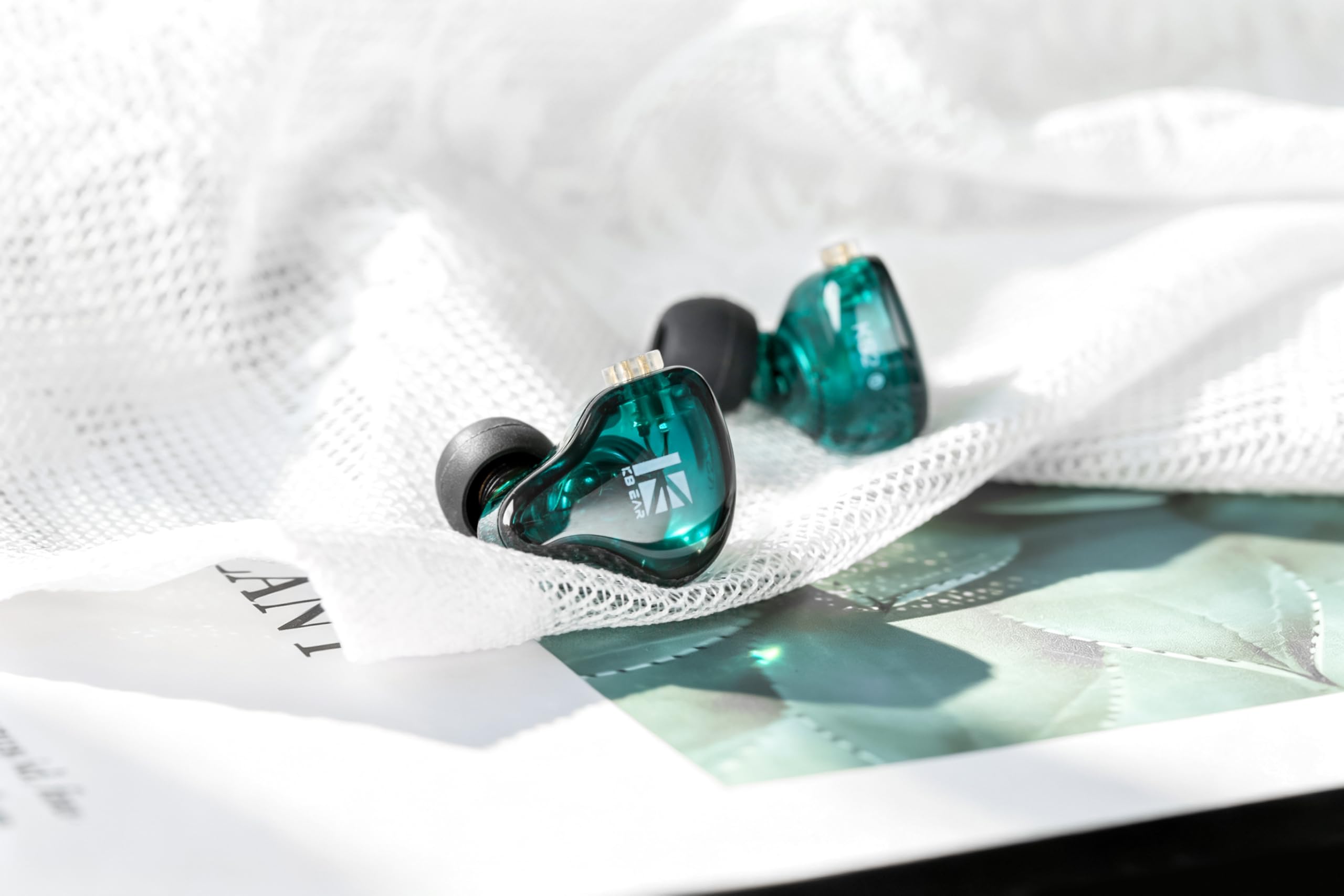 Yinyoo KBEAR KS2 IEM, słuchawki stereo Bass In Ear, HiFi Over Ear Earbud, redukcja szumów, hybrydowe słuchawki 1BA 1DD ze zdejmowanym kablem do biegania (z mikrofonem, zielony KS2)