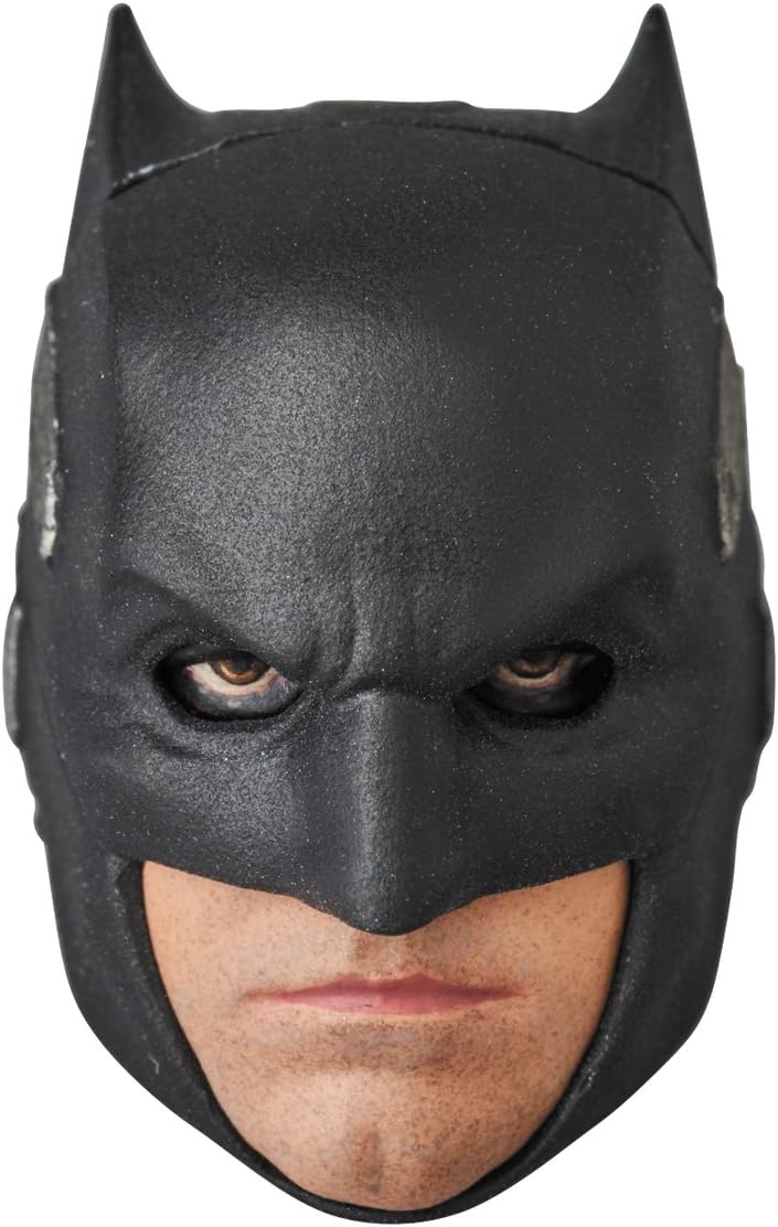 MAFEX - DC - Justice League - Batman - Bruce Wayne Figure