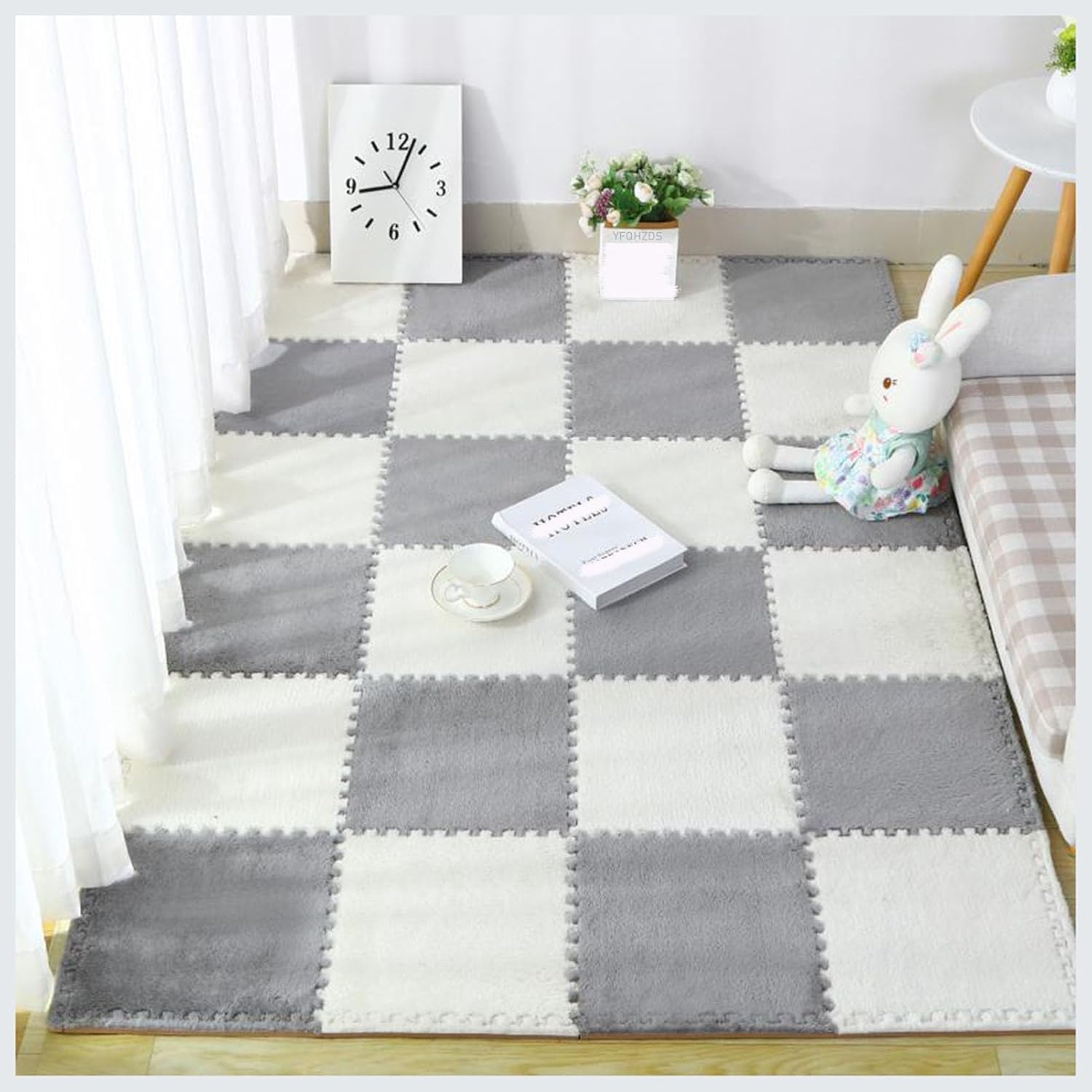 LoiYtrd Plush Interlocking Floor Tiles 16Pack 30x30cm Square EVA Puzzle Play Mat Interlocking Foam Mats(White+Gray)