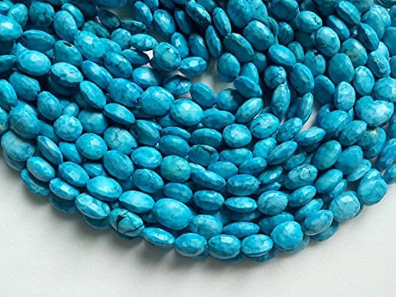 Perles turquoise pour collier artisanal faites pour imaginer un style bohème chic unique