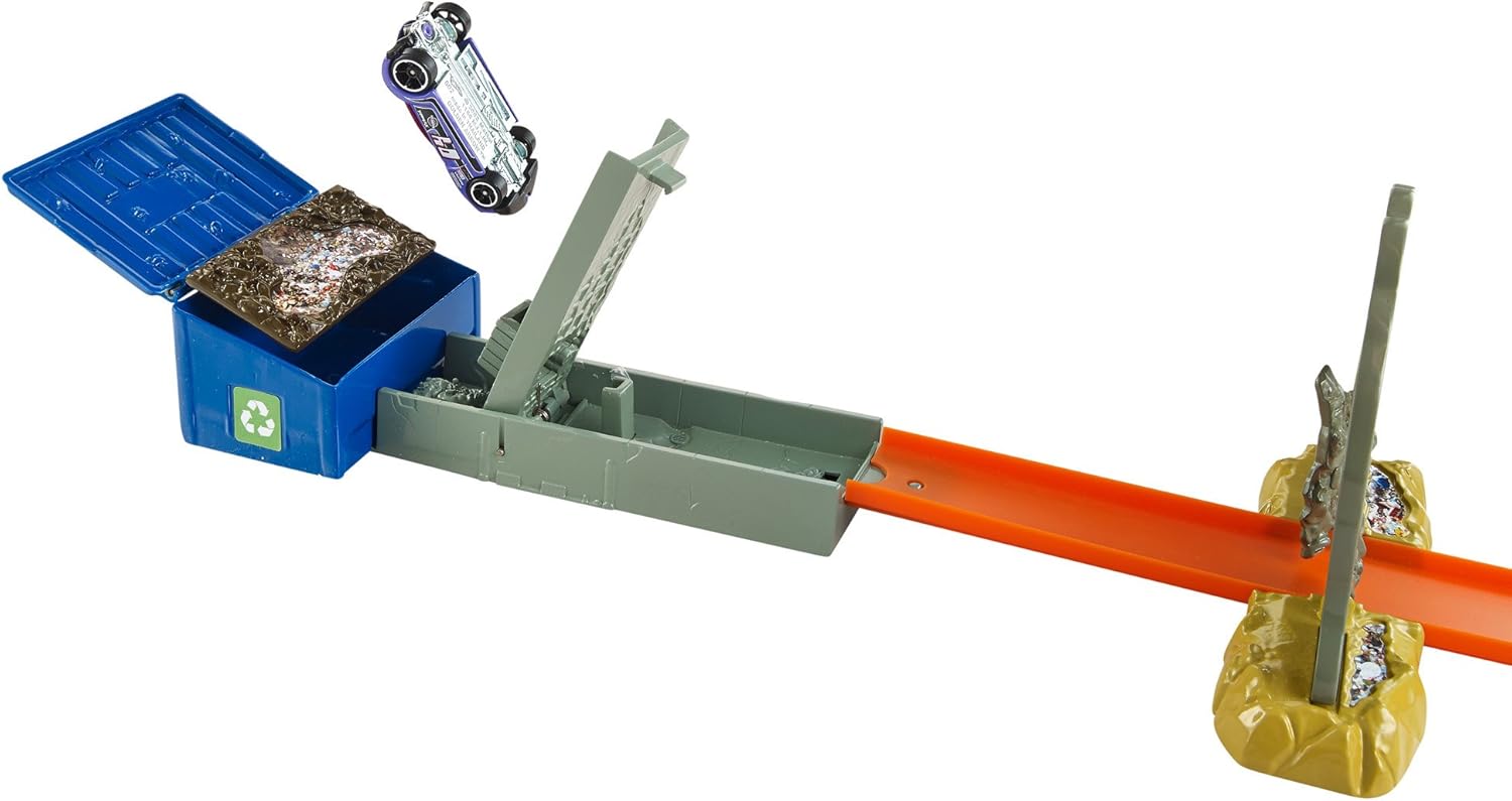 Gеt Sресіаl Prісе Hot Wheels Zombie Attack Track Set