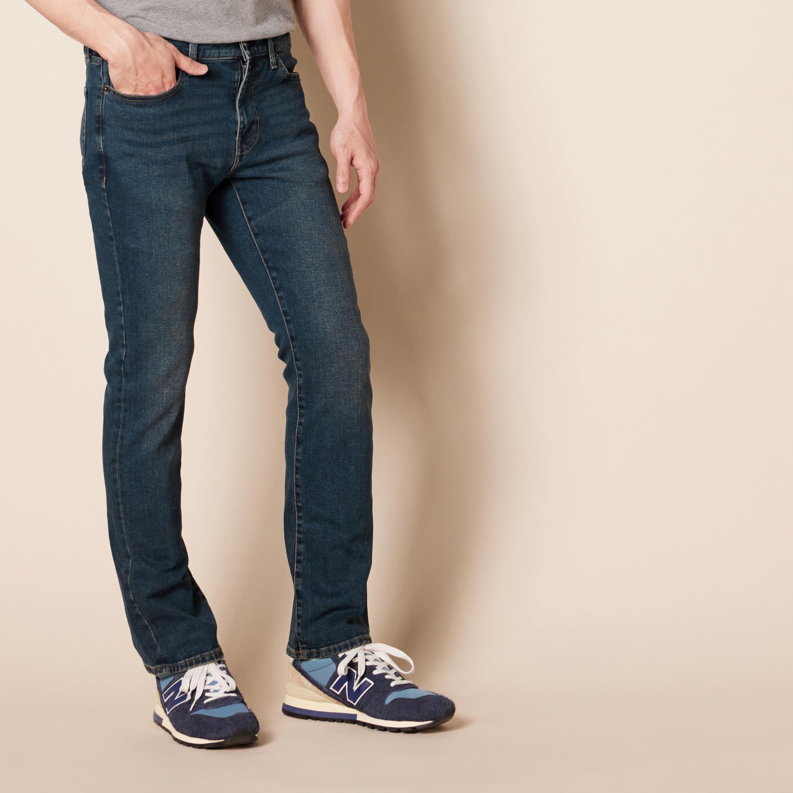 Amazon Essentials Jeans Slim Fit Elasticizzati, Bootcut - colori fuori produzione Uomo