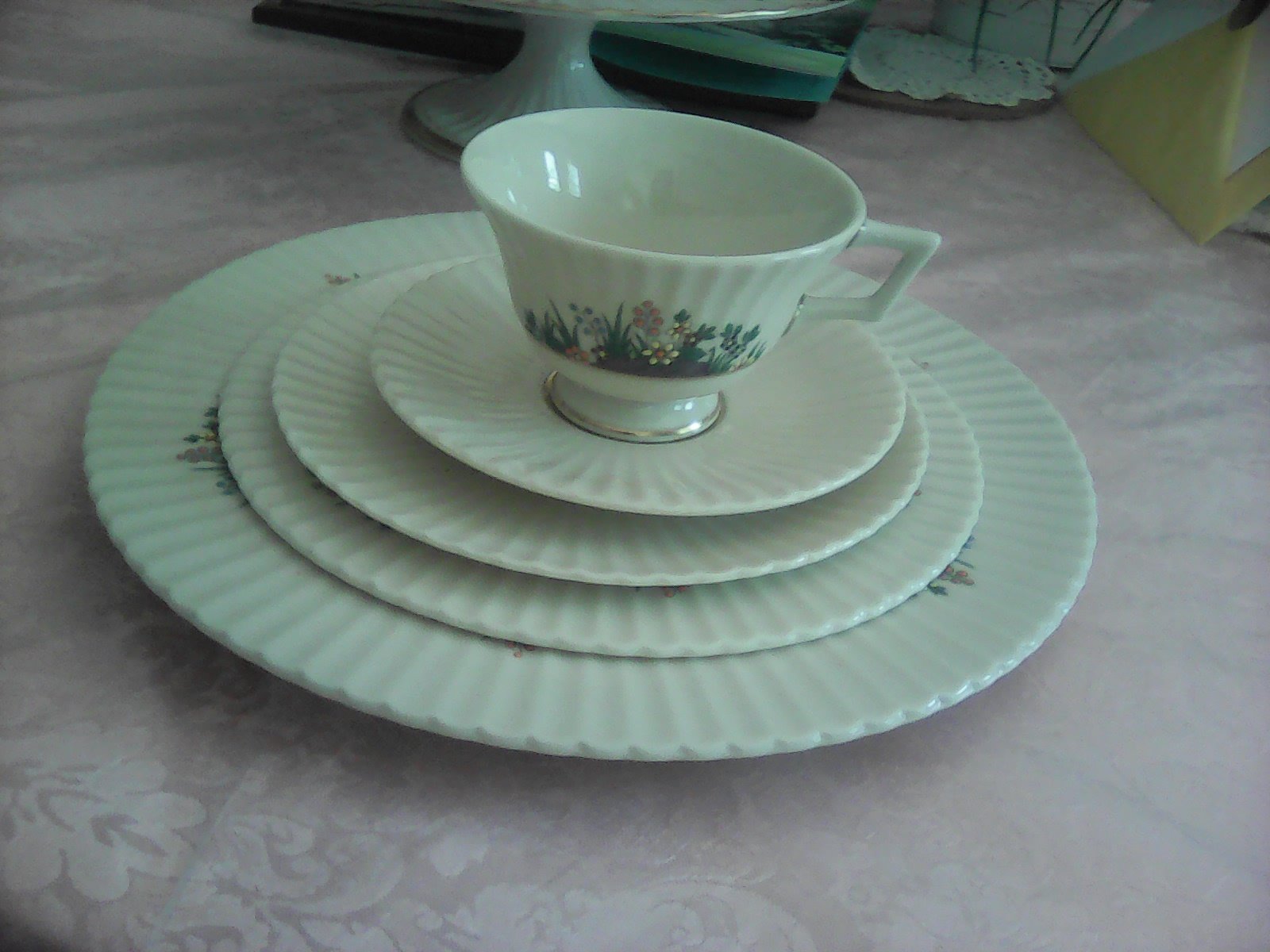 Amazon.com | Lenox 5-Piece Place Setting Rutledge, ivory, platinum