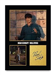 HWC Trading Noah Schnapp Stranger Things Will Byers Cadeaux Imprimé Signé Autographe Photo pour les fans d’émissions de télévision - A4 Impression Uniquement (ID-005216)