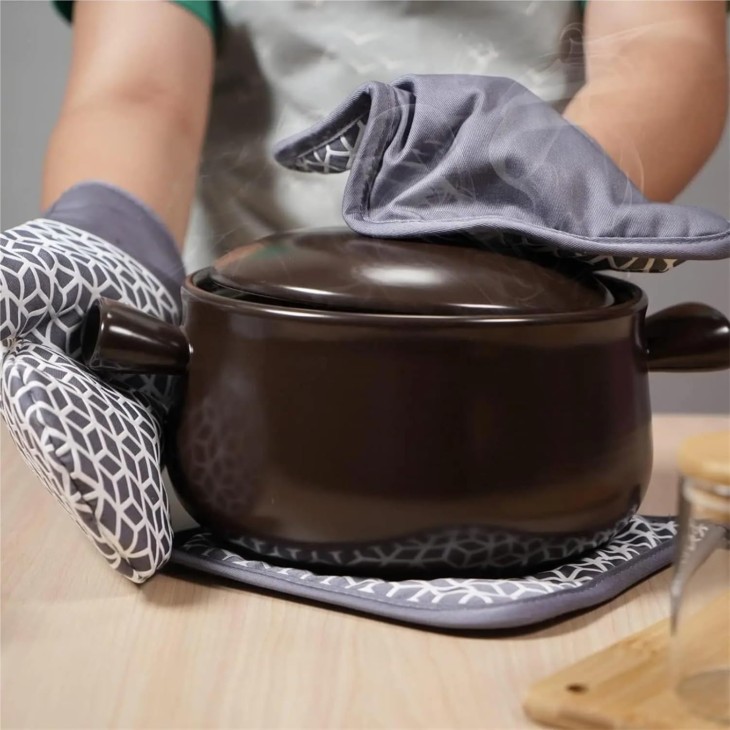6-Piece Heat-Resistant Oven Mitts Set with Non-Slip Silicone Surface for Cooking and Baking