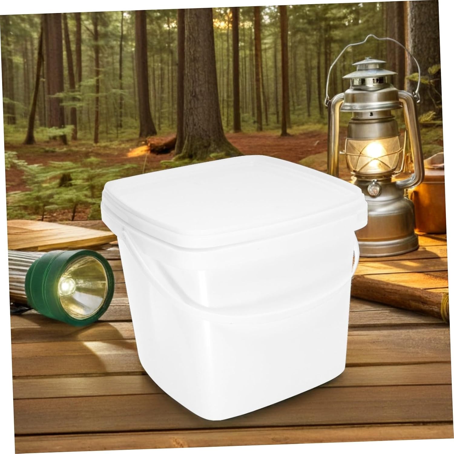 Portable 2l Plastic Bucket with Handle and Lid, White Square Water Container for Household Cleaning and Farm Use, Reusable Watering Bucket for Mopping and Outdoor Tasks