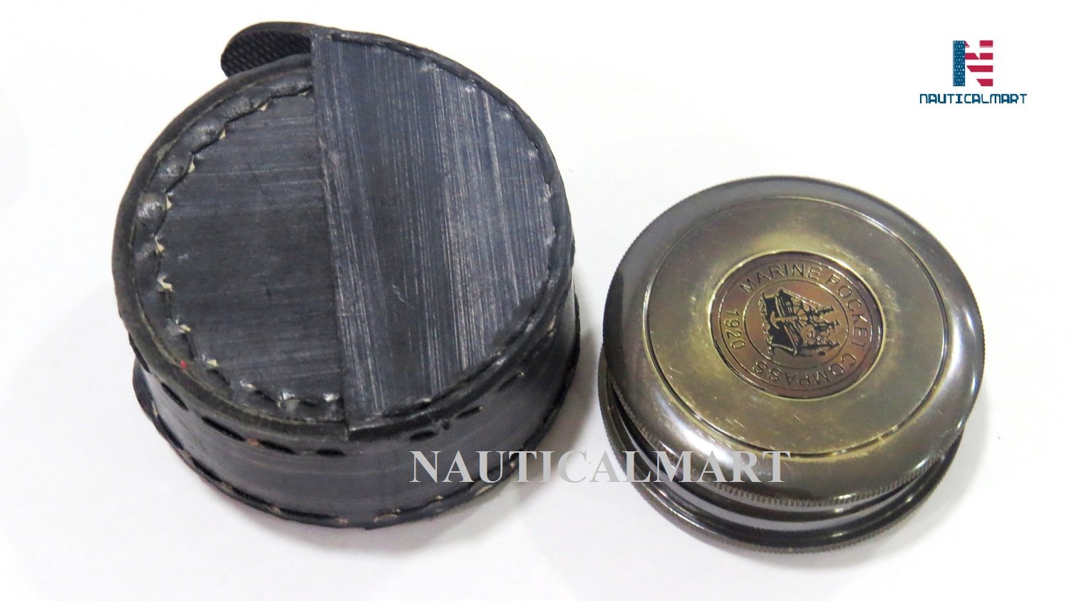 Nauticalmart - Brújula de latón con Funda de Piel, diseño Vintage de Robert Frost Poem