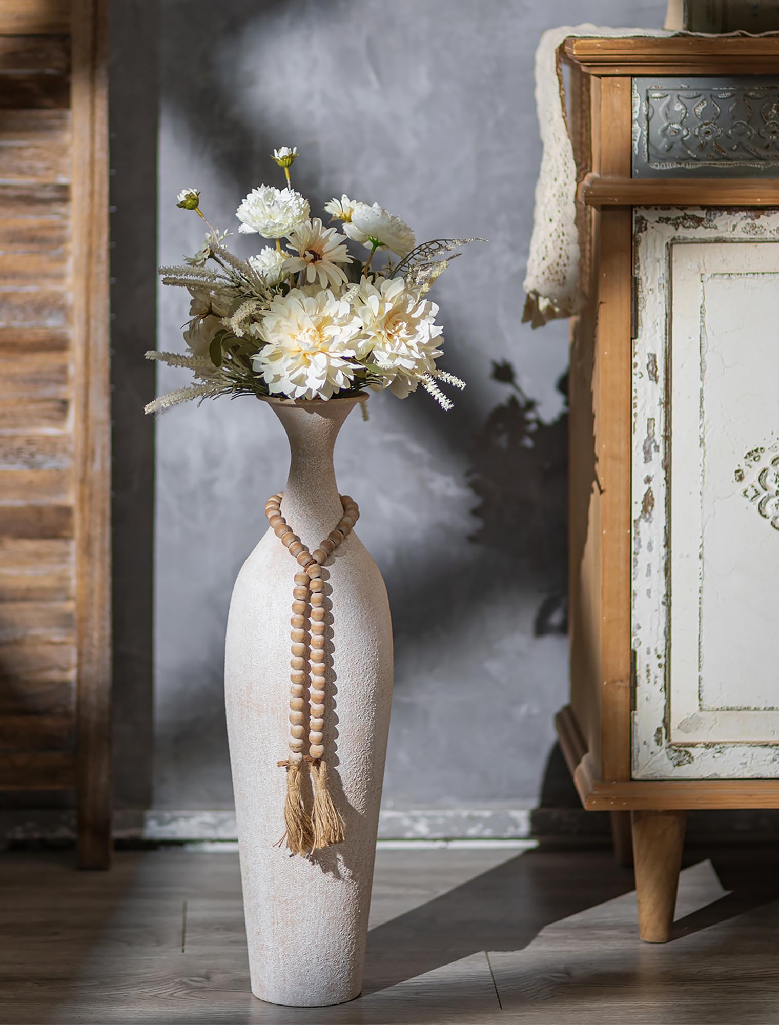 Sziqiqi Vaso da Terra Alto Bianco: 60 cm Grandi Vasi Rustica con Perline Boho per Pampas Piante Finte - Metallo Vaso Alto da Interno per Decorazione Casa Soggiorno Stile Farmhouse Camino