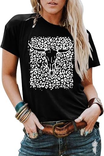 Boho Cow Skull Shirts Women Cowgirl Tshirts Western Rodeo Graphic Tees Vintage Country Outfit Bull Skull Casual Tops