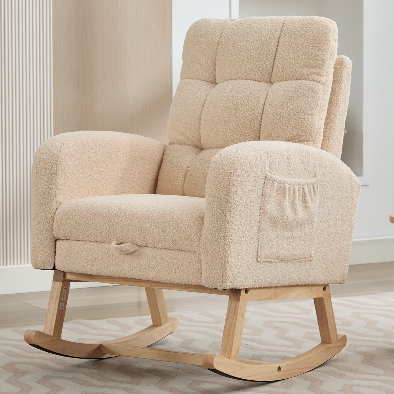 KOMHTOM Fauteuil à Bascule avec Repose-Pieds Escamotable, Rocking Chair en Velours Teddy, Structure en Bois, Poche de Rangement Latérale, pour Salon et Chambre à Coucher