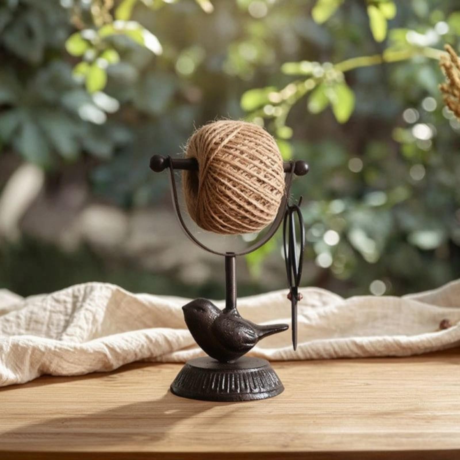 Baoblaze Bird Rope Organizer Portaspago Uccello Supporto Bobina Dispenser Spago Integrazione Porta Forbici Base Robusta Stile Artigianale Adatto per Fai da Te, Dog Twine 8813