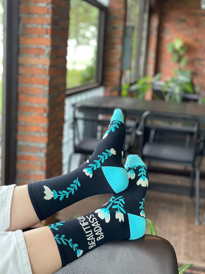 Medias divertidas para mujer con afirmaciones positivas miniatura 7