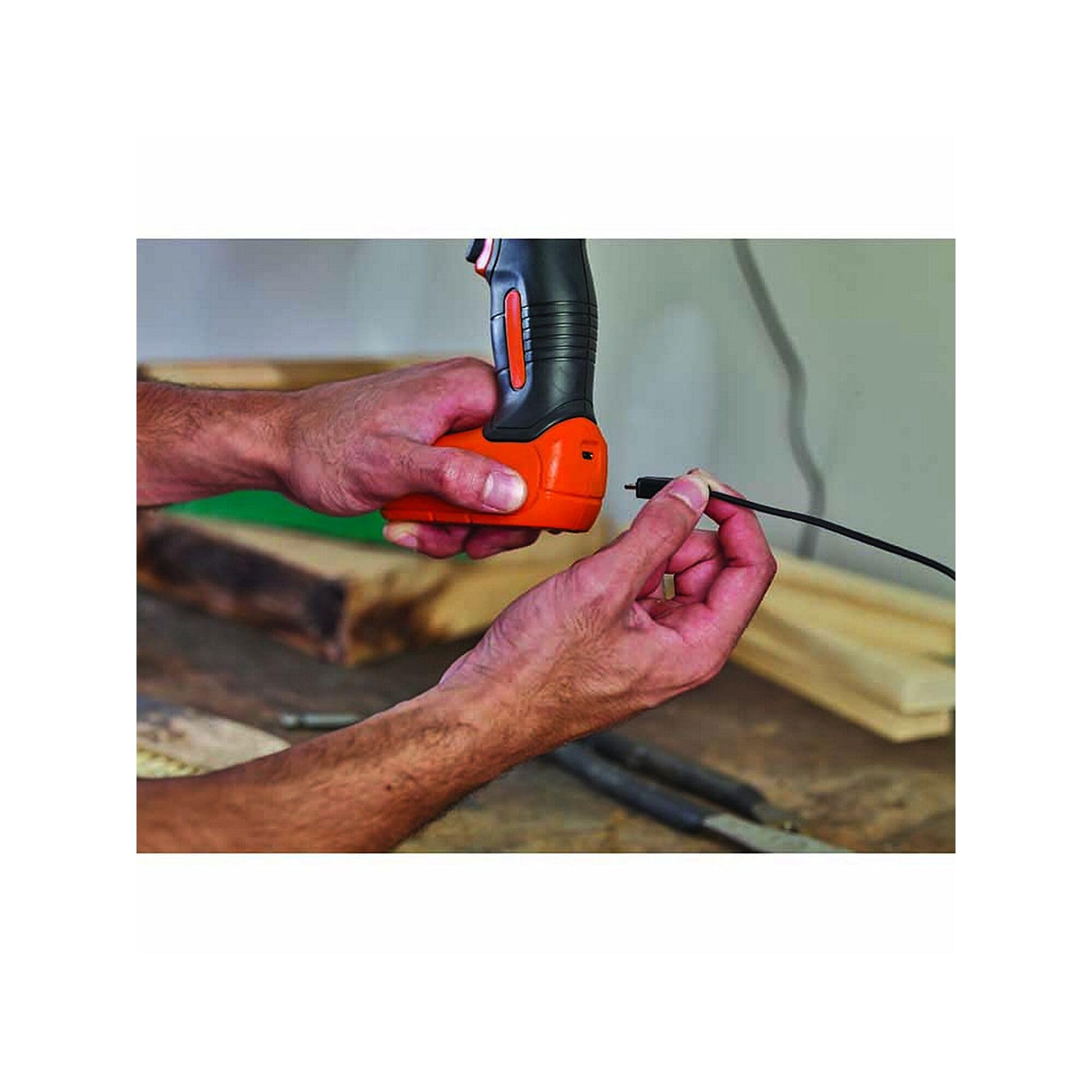 BLACK+DECKER BDCD8GPA Kit Taladro Atornillador BDCD8 Compacto 7.2V, Batería de 1.5 Ah Litio, Incluye con Cargador, Flexómetro de 3 mtrs, Brocas y Bolsa
