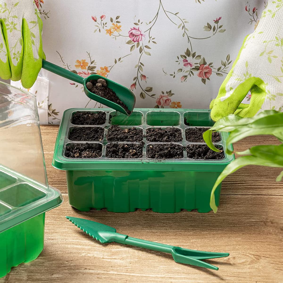 Serra Germinazione,Vassoi di Avviamento per Piantine con 12 Cupole Ventilate per Piante la Semina di Che Crescono,Adatto per Piantare Interni sui Balconi del Giardino (10 PCS-B)